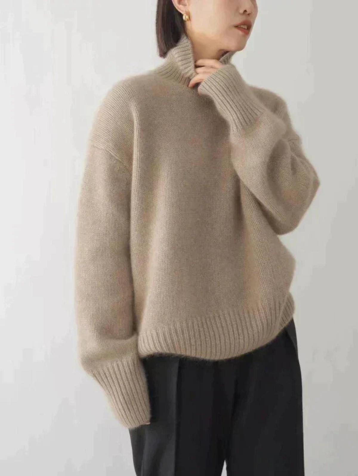 Aurora | Women’s Luxury Cashmere Turtleneck Sweater