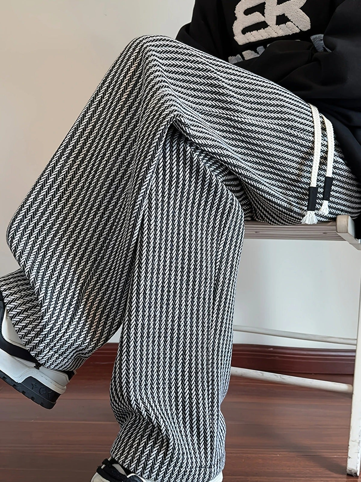 Wylder | Women’s Herringbone Ribbed Knit Pants