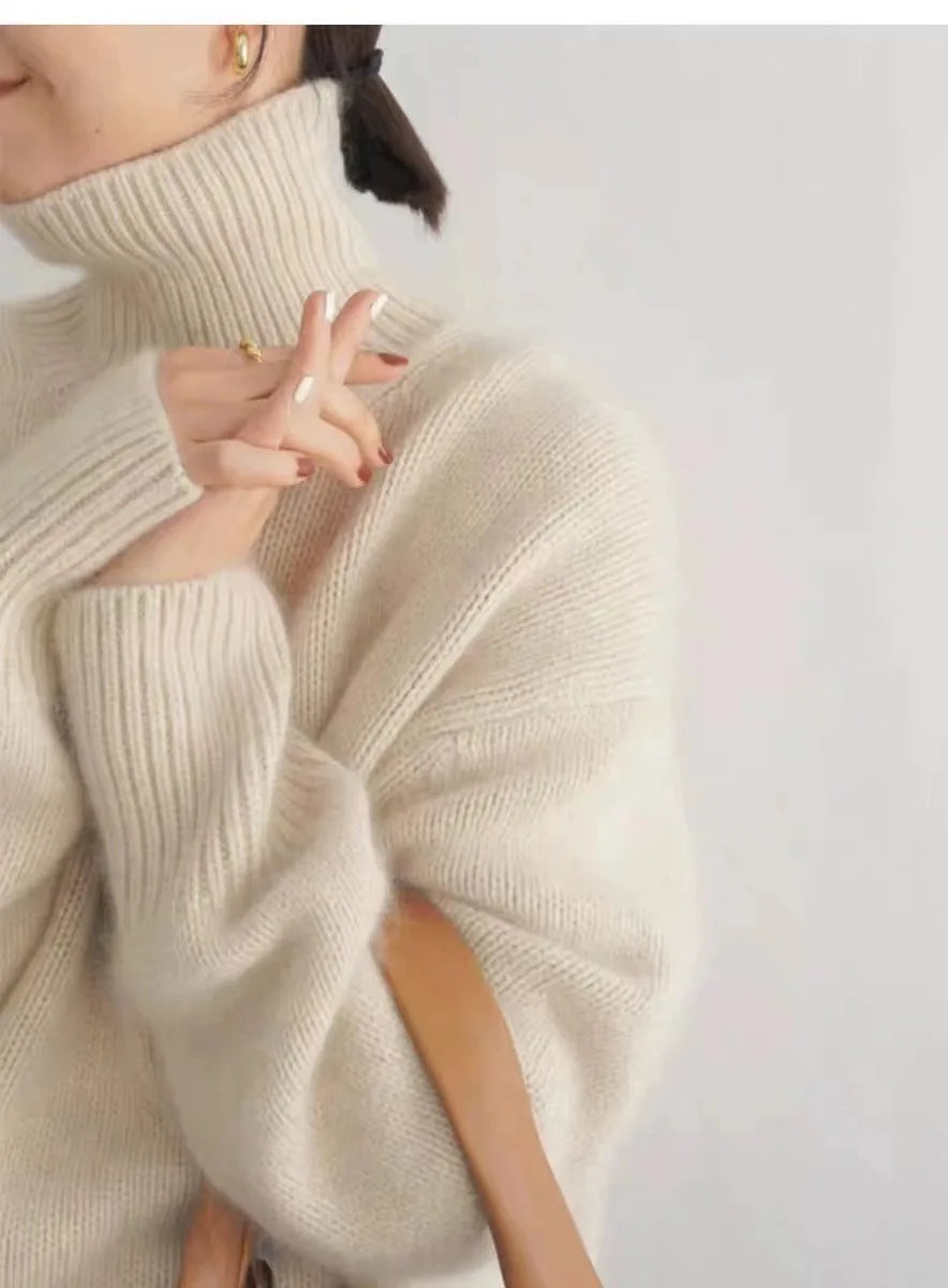 Calyssia | Women’s Oversized Cashmere Turtleneck Sweater